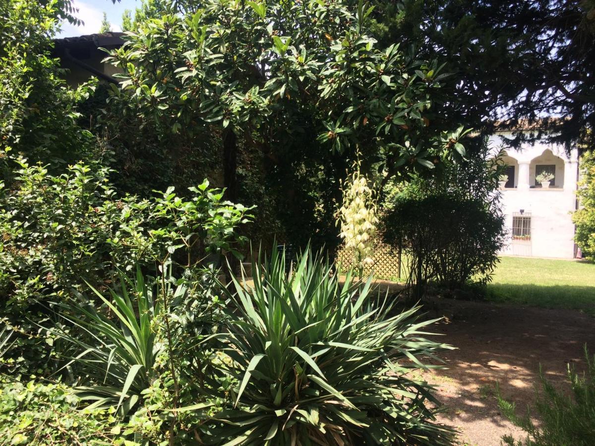 Agriturismo "Borgo Madonna Degli Angeli" - Charming Cottages In The Gardens ! Tocco da Casauria المظهر الخارجي الصورة