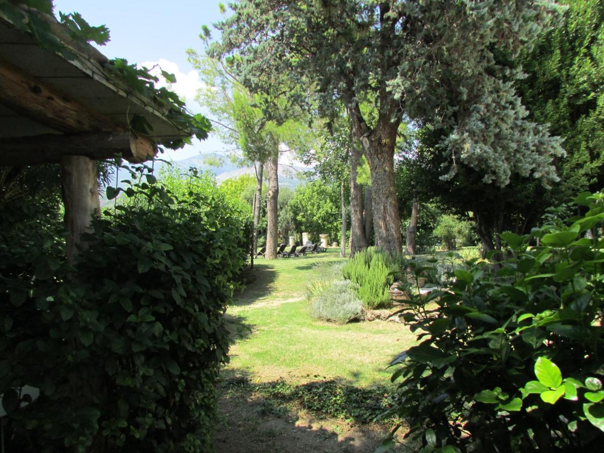 Agriturismo "Borgo Madonna Degli Angeli" - Charming Cottages In The Gardens ! Tocco da Casauria المظهر الخارجي الصورة